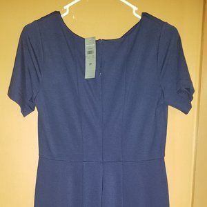 $119 ANN TAYLOR SZ 2-PETITE NAVY BLUE SHORT SLEEVE